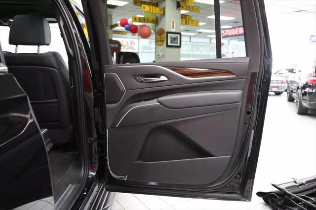 2023 Cadillac Escalade ESV 4WD Premium Luxury
