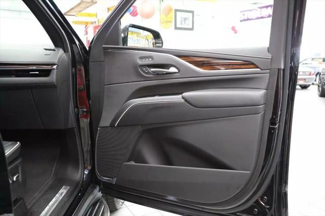 2023 Cadillac Escalade ESV 4WD Premium Luxury