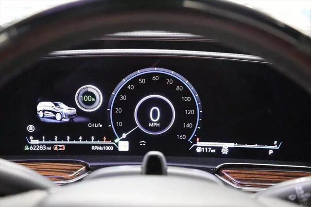 2023 Cadillac Escalade ESV 4WD Premium Luxury