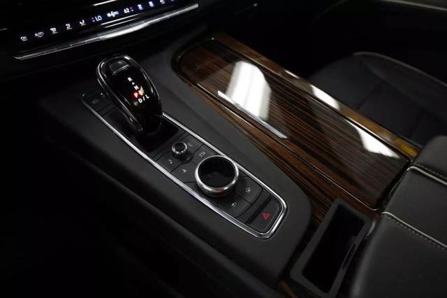 2023 Cadillac Escalade ESV 4WD Premium Luxury
