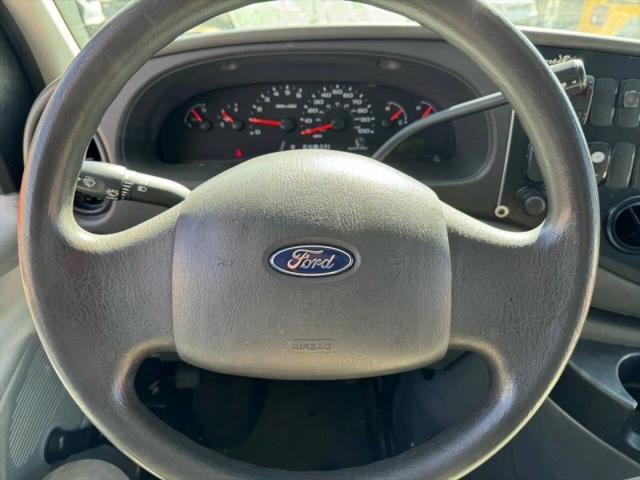 2008 Ford Econoline E450 Cube Van 12'