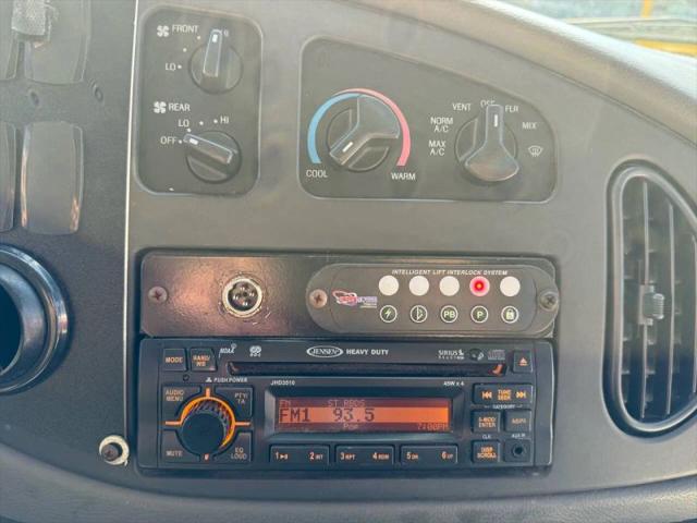 2008 Ford Econoline E450 Cube Van 12'