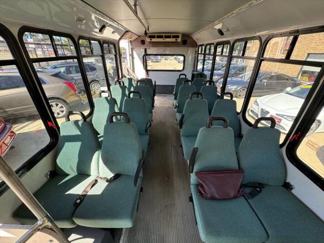 2008 Ford Econoline E450 Cube Van 12'