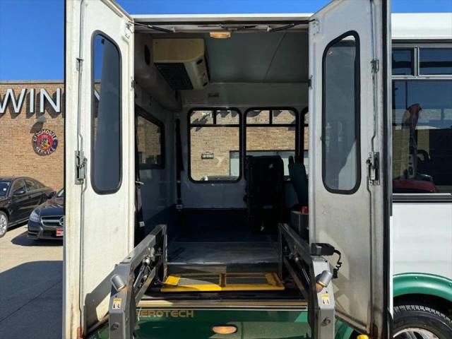 2008 Ford Econoline E450 Cube Van 12'