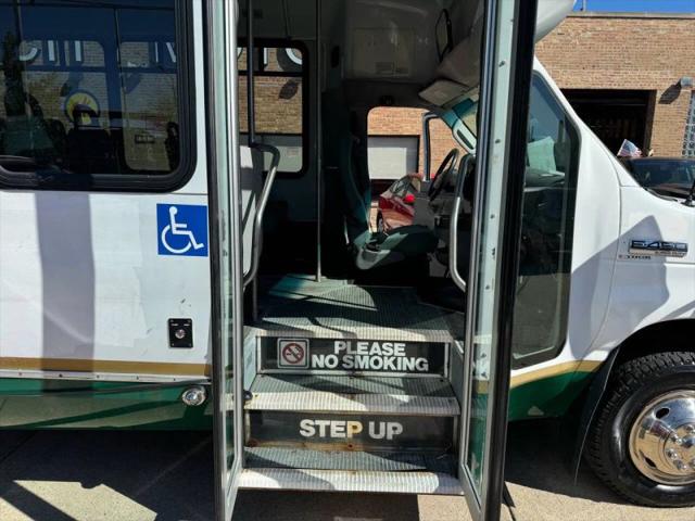 2008 Ford Econoline E450 Cube Van 12'