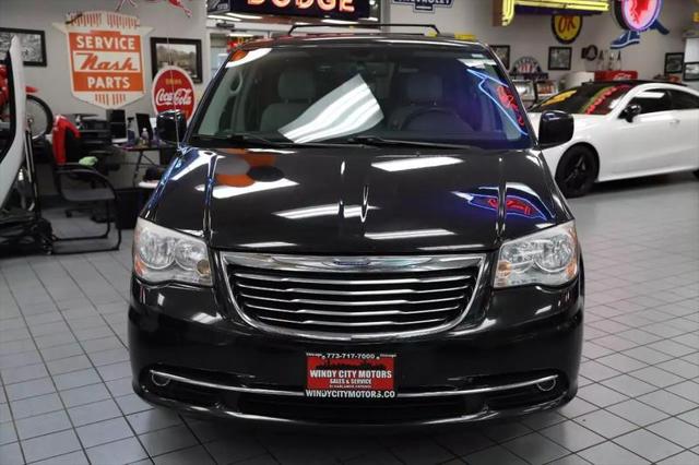 2014 Chrysler Town & Country Touring