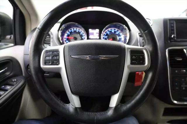 2014 Chrysler Town & Country Touring