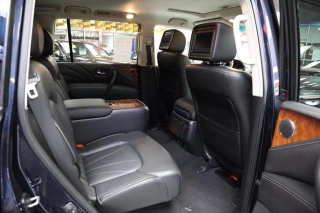 2017 INFINITI QX80 Sport Utility 4D