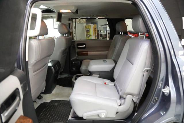 2010 Toyota Sequoia Platinum 5.7L V8