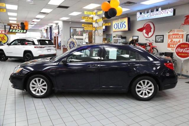 2012 Chrysler 200 Touring