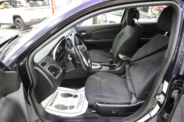 2012 Chrysler 200 Touring