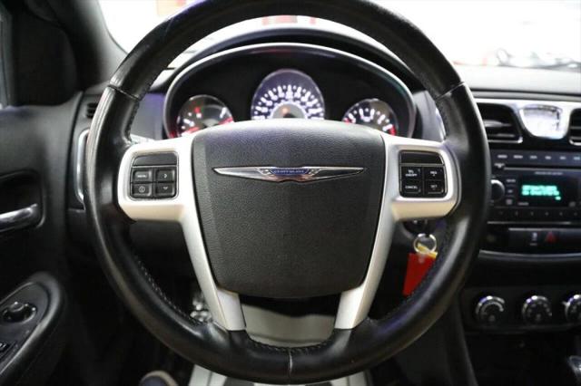2012 Chrysler 200 Touring
