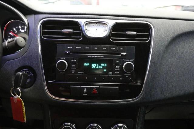 2012 Chrysler 200 Touring