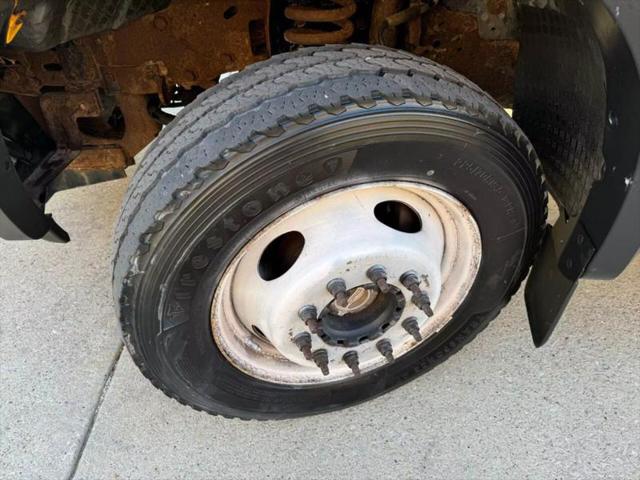 2007 Ford F-450 141 W.B. 2D