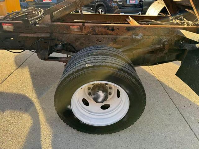 2007 Ford F-450 141 W.B. 2D
