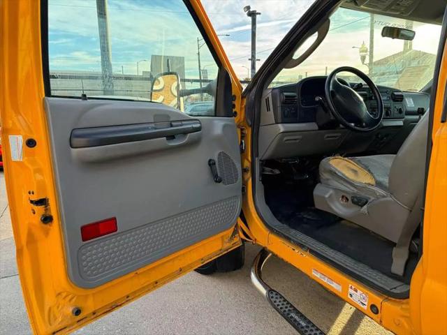 2007 Ford F-450 141 W.B. 2D