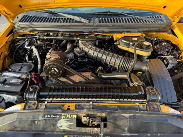 2007 Ford F-450 141 W.B. 2D