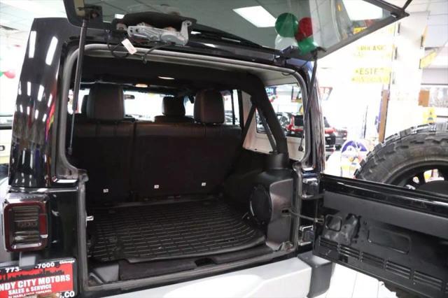 2012 Jeep Wrangler Unlimited Sahara