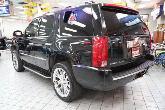 2007 Cadillac Escalade Standard
