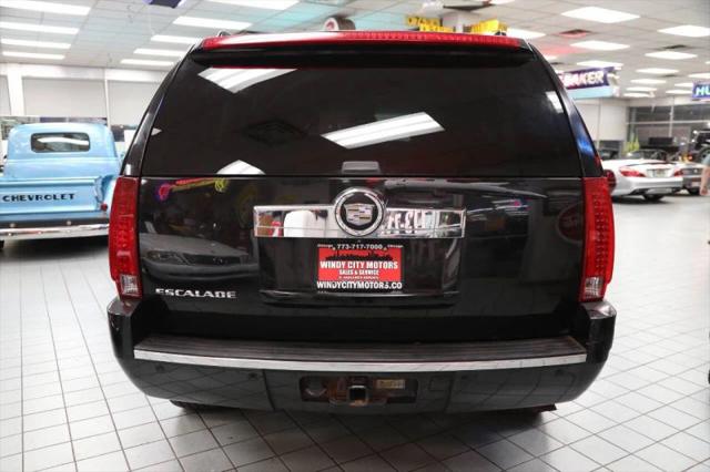 2007 Cadillac Escalade Standard
