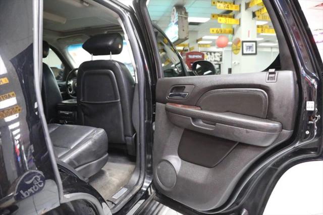 2007 Cadillac Escalade Standard