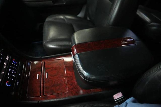 2007 Cadillac Escalade Standard