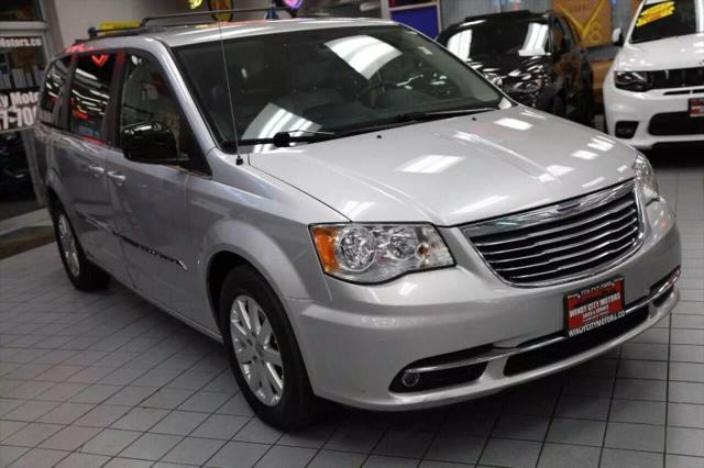 2011 Chrysler Town & Country Touring-L