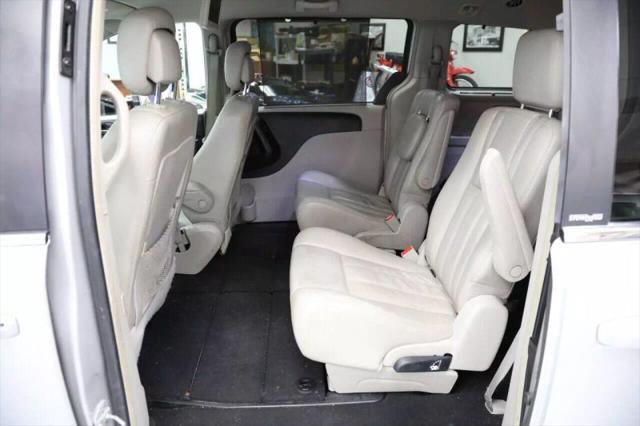 2011 Chrysler Town & Country Touring-L