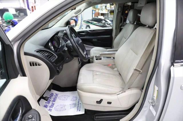 2011 Chrysler Town & Country Touring-L