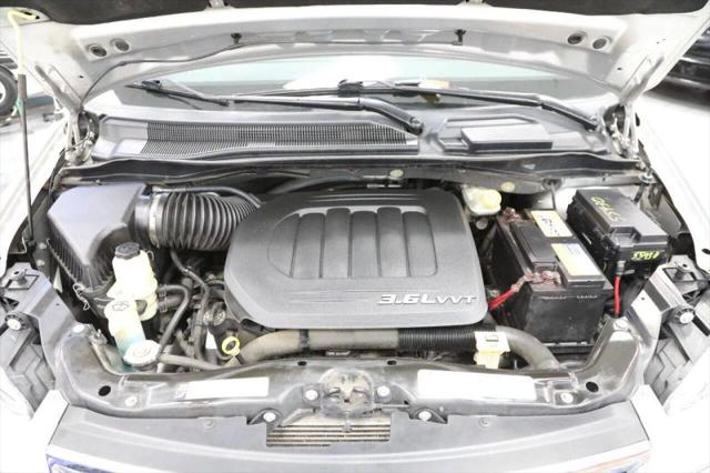 2011 Chrysler Town & Country Touring-L