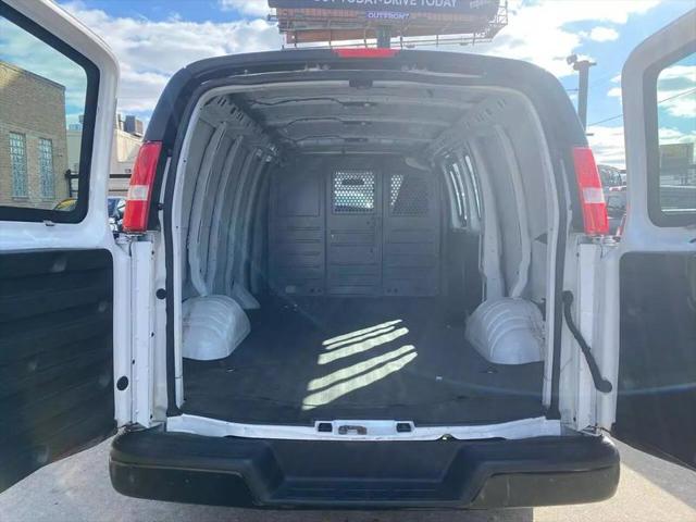2019 Chevrolet Express Work Van