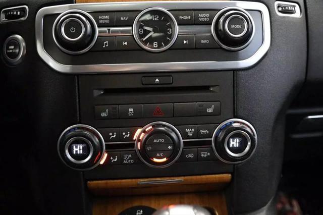 2011 Land Rover LR4 Sport Utility 4D