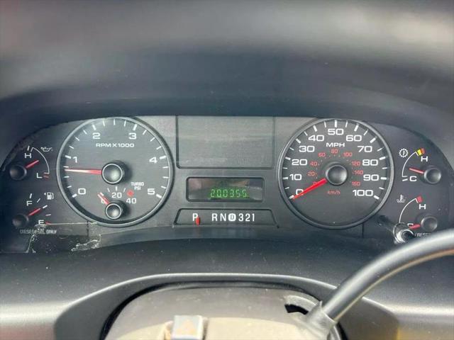 2007 Ford F-450 141 W.B. 2D
