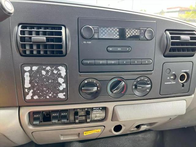 2007 Ford F-450 141 W.B. 2D