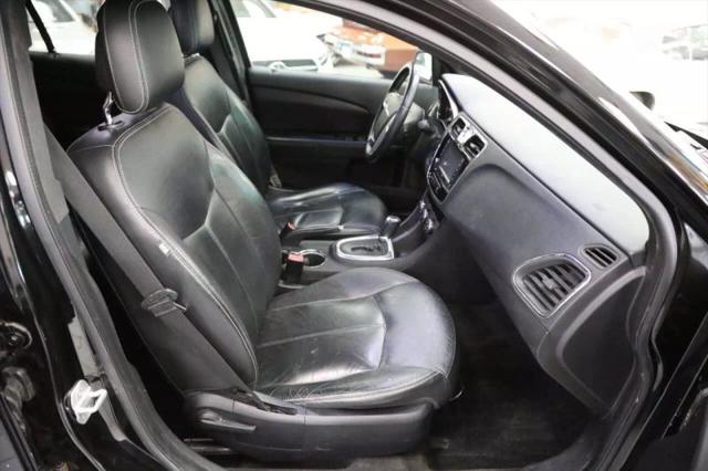2012 Chrysler 200 Limited