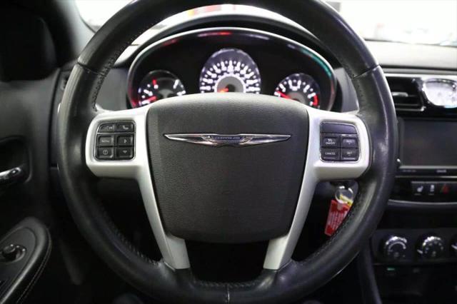 2012 Chrysler 200 Limited