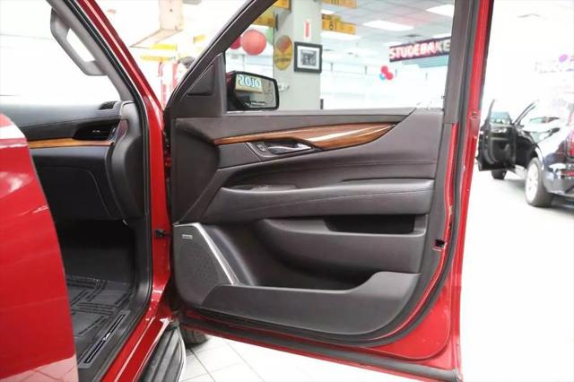 2015 Cadillac Escalade Luxury