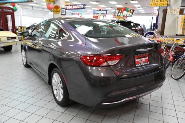 2015 Chrysler 200 Limited