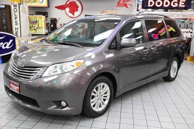2017 Toyota Sienna Limited 7 Passenger