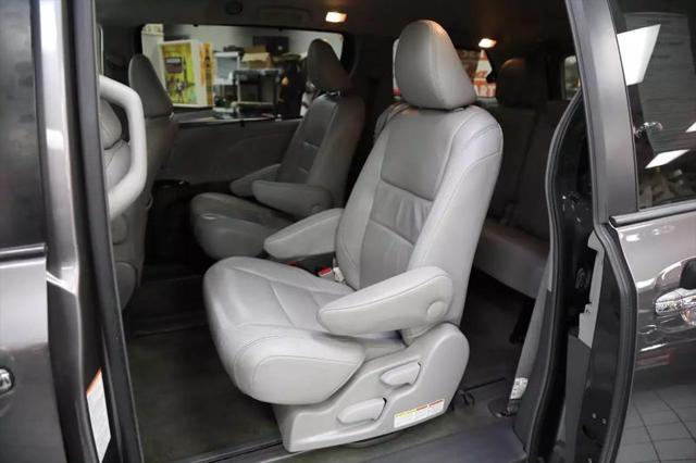 2017 Toyota Sienna Limited 7 Passenger