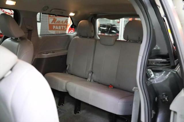 2017 Toyota Sienna Limited 7 Passenger