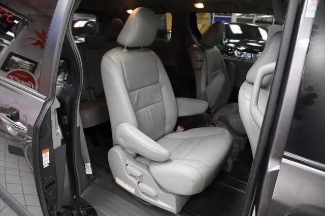 2017 Toyota Sienna Limited 7 Passenger