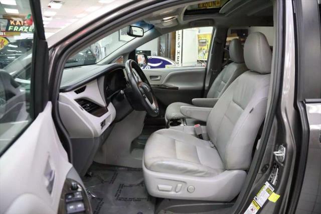 2017 Toyota Sienna Limited 7 Passenger