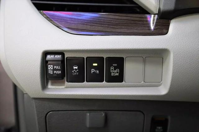 2017 Toyota Sienna Limited 7 Passenger