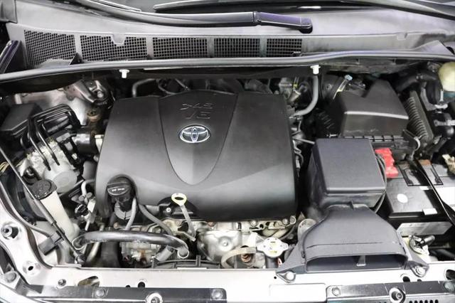 2017 Toyota Sienna Limited 7 Passenger