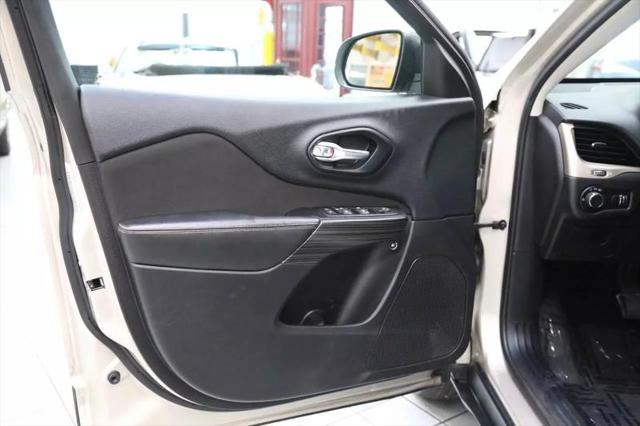 2014 Jeep Cherokee Sport