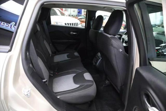 2014 Jeep Cherokee Sport