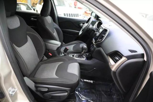 2014 Jeep Cherokee Sport
