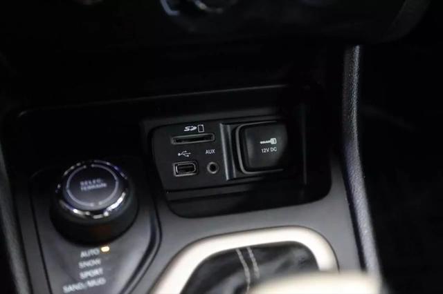2014 Jeep Cherokee Sport