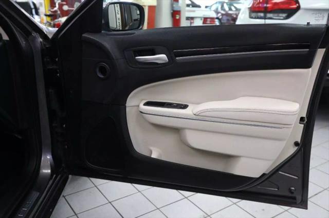 2018 Chrysler 300 Limited
